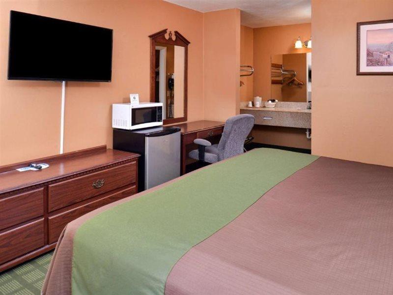 Americas Best Value Inn And Suites Siloam Springs Exterior photo